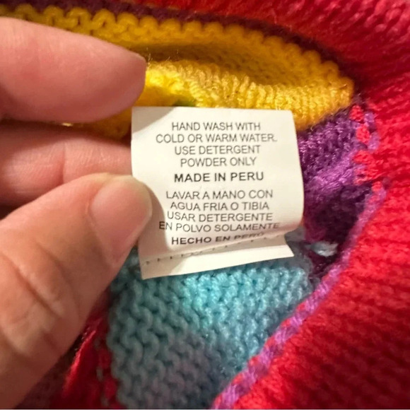 AR-T Peru Folk Art Hooded Sweater for Children - Picture 6 of 6